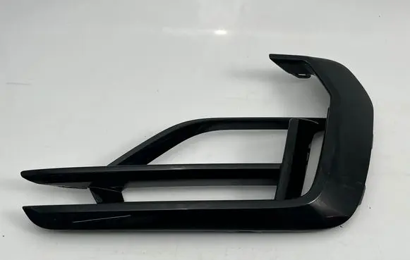Volkswagen Golf VII Front bumper lower grill 5G0853666R