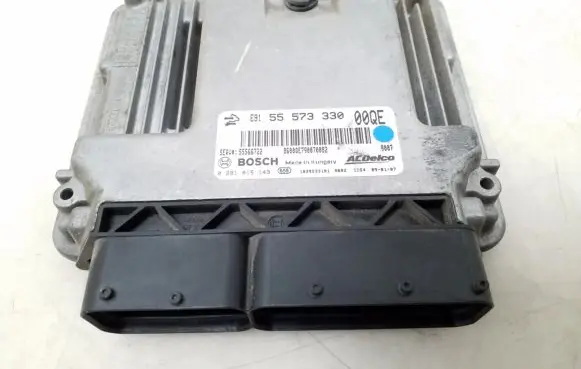 Opel Insignia A Engine control unit/module