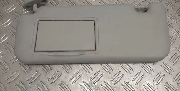 Toyota Yaris Sun visor