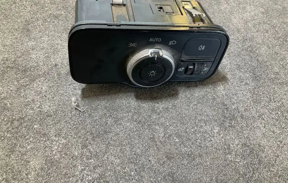 Mercedes-Benz Sprinter W907 W910 Light switch A9079053302