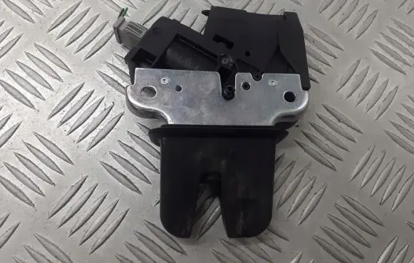 Audi A6 S6 C6 4F Tailgate/trunk/boot lock/catch/latch 4E0827645A