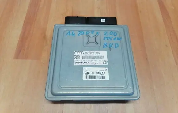 Audi A4 S4 B7 8E 8H Engine control unit/module 03G906018AQ 5WP45549AH