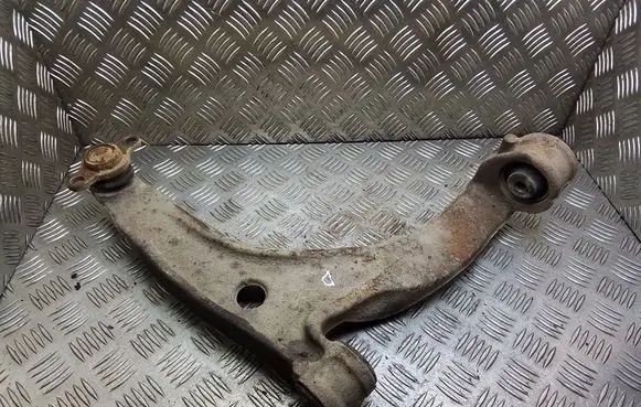 Volkswagen Transporter - Caravelle T5 Front lower control arm/wishbone 7H0407166B