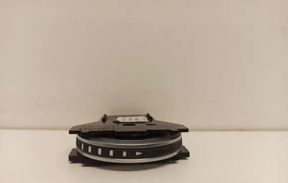 Audi A8 S8 D4 4H Dashboard side air vent grill/cover trim 4H0820911C