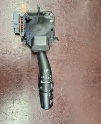 KIA Sportage Wiper control stalk 621W05200