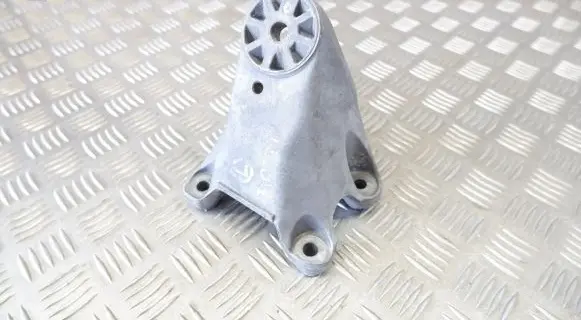 Porsche Cayenne (92A) Engine mounting bracket 7L8199307K
