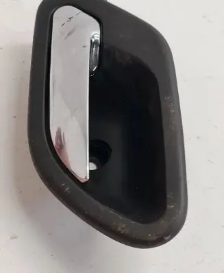 BMW 5 E39 Front door interior handle 8226049
