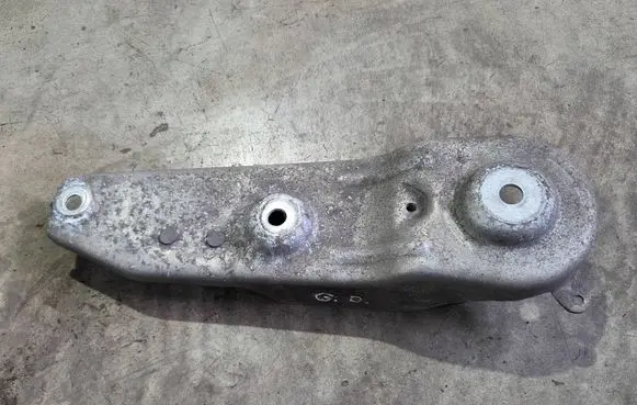 Other rear suspension part