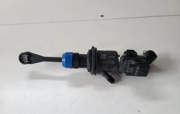 Nissan Juke II F16 Clutch slave cylinder 306101014R