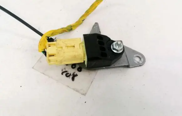 Subaru Outback Airbag deployment crash/impact sensor 98235AG060 7624AJ05G