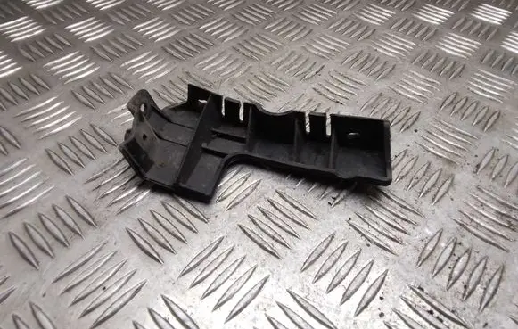 Audi A4 S4 B7 8E 8H Front bumper mounting bracket 8E0807284