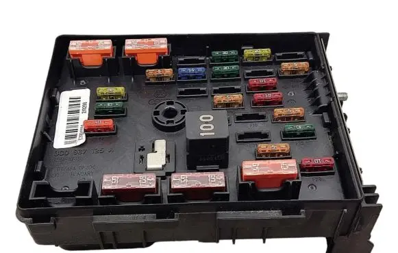 Volkswagen PASSAT B7 Fuse module 3C0937125A 63595743