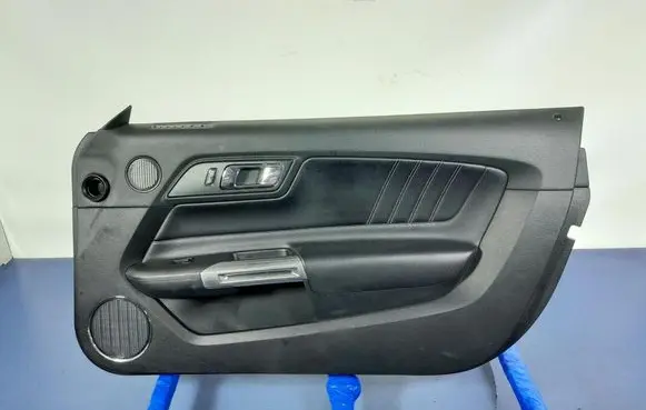 Ford Mustang VI Door card panel trim set 