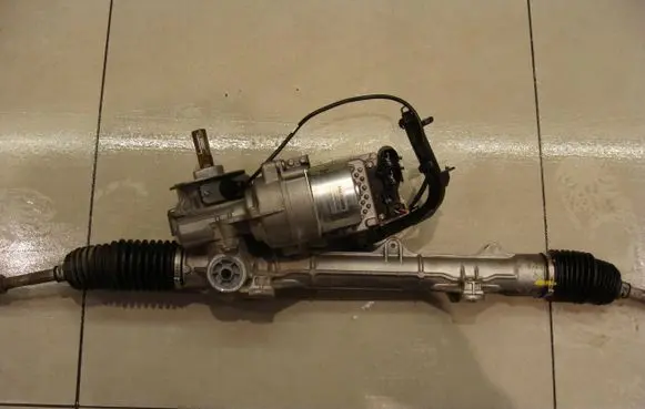 Peugeot 207 Steering rack 9823968280