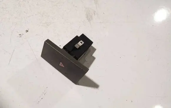 Opel Signum Hazard light switch 13138255