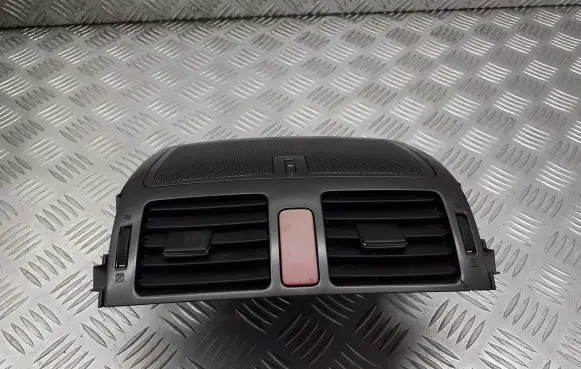 Toyota Auris 150 Dashboard side air vent grill/cover trim
