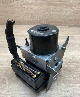 BMW 3 E90 E91 ABS Pump 6784764 679152101 Si2