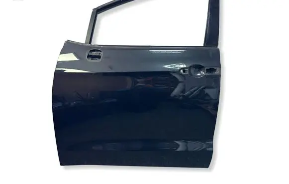 Chrysler Pacifica Front door 