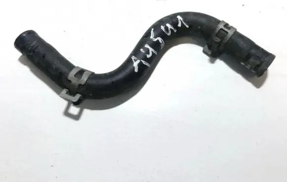 Toyota Avensis T220 Engine coolant pipe/hose