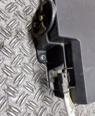 Opel Insignia A Tailgate hydraulic pump motor HB80076065