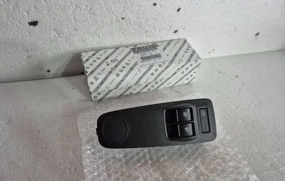Citroen Jumper Electric window control switch 735487419 68095677AA