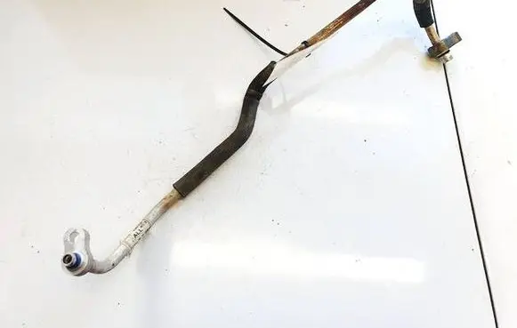Air conditioning (A/C) pipe/hose