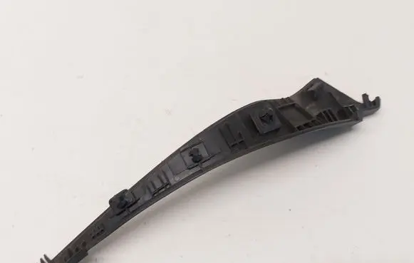 Windshield trim