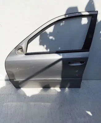 Mercedes-Benz E W211 Front door