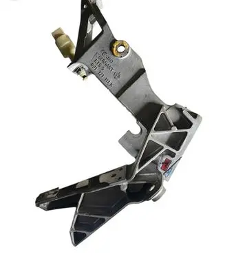 Audi A6 S6 C5 4B Pedal assembly 8D1721117K