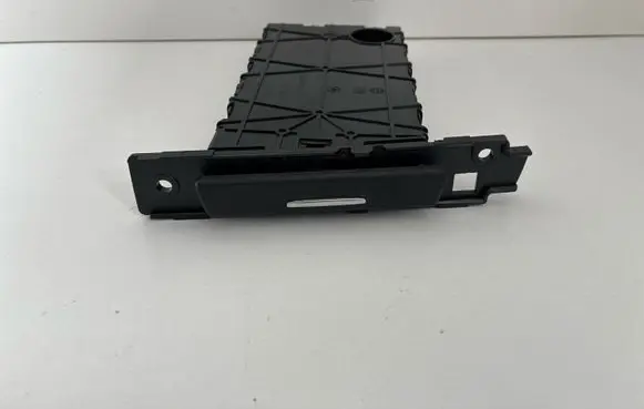 BMW 3 E90 E91 Cup holder 22167210