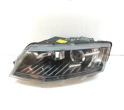 Skoda Octavia Mk3 (5E) Headlight/headlamp 5E1941015B