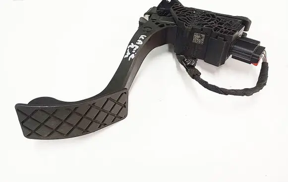 Skoda Kamiq Accelerator throttle pedal 2Q1723503