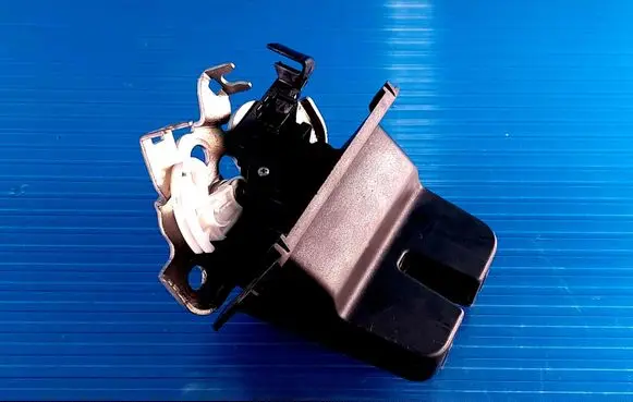Audi A3 S3 A3 Sportback 8P Tailgate lock latch 5E0827505