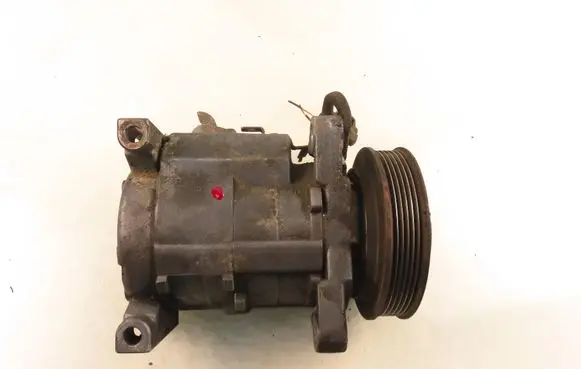 Chrysler Voyager Air conditioning (A/C) compressor (pump)