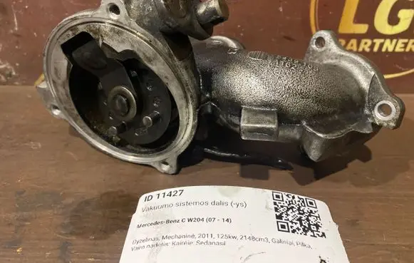 Mercedes-Benz C W204 Turbo system vacuum part 54391500607