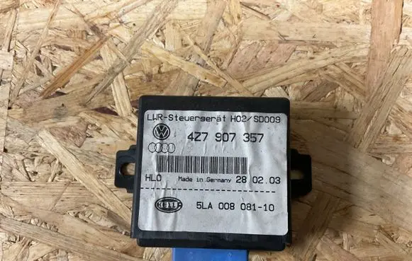 Audi A6 S6 C5 4B Light module LCM 4Z7907357 5LA00808110