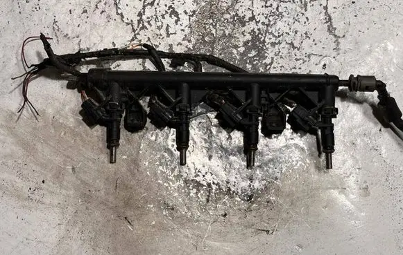 Peugeot 308 Fuel main line pipe 7541816