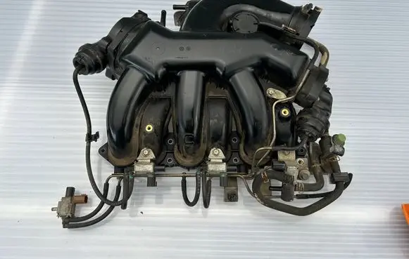 Nissan Maxima A35 Intake manifold 1028781S01