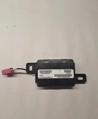 Dodge VAN RAM Aerial antenna amplifier P68144668AB