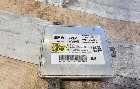BMW 7 F01 F02 F03 F04 Headlight ballast module Xenon 7237647 W003T20071