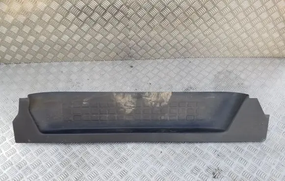 Opel Vivaro Rear sill trim cover 9808681377