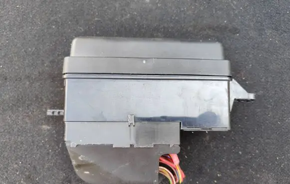 Mini One - Cooper R50 - 53 Fuse box set 6906604 185152300306 142664