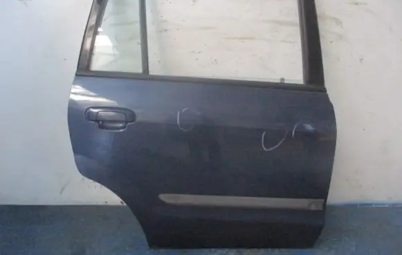 Mazda Premacy Rear door