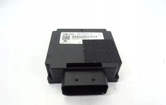 Volkswagen Up Voltage converter/converter module 