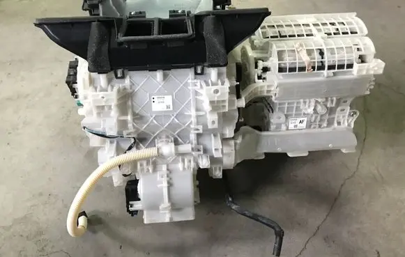 Toyota Prius (XW50) Heater blower radiator 8705047270 8701047330 5595547010