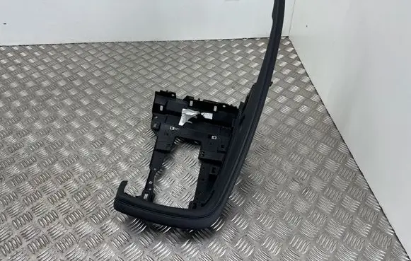 Jaguar E-Pace Other center console (tunnel) element J9C3044G07A