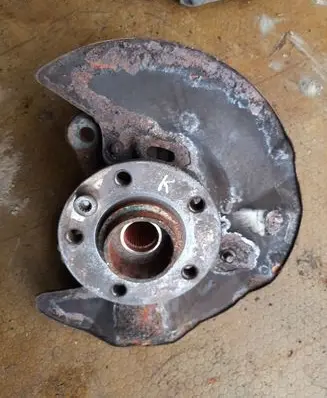 Volkswagen Transporter - Caravelle T5 Front wheel hub spindle knuckle
