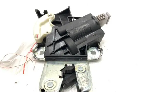 Audi A4 S4 B7 8E 8H Tailgate exterior lock 4F5827505D