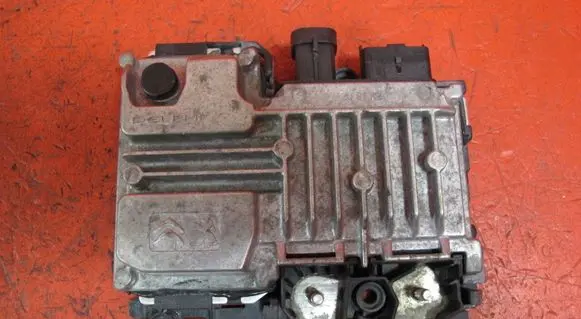Citroen C4 Cactus Start/Stop control module 9811207980