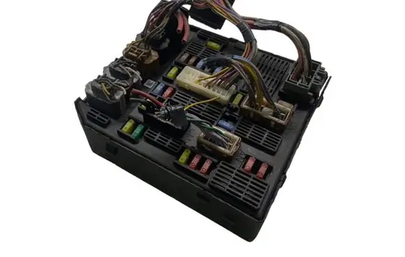 Renault Scenic III - Grand scenic III BSM Control unit 284B69553R 0231031400030 28402080023
